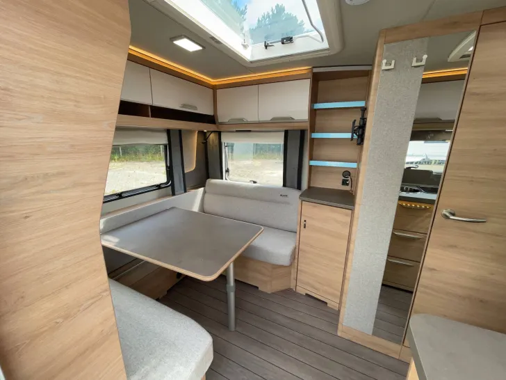 Fahrzeugbild Knaus Südwind 460 EU Black Selection +ABVERKAUF+ #11