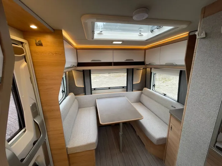 Fahrzeugbild Knaus Südwind 460 EU Black Selection +ABVERKAUF+ #12