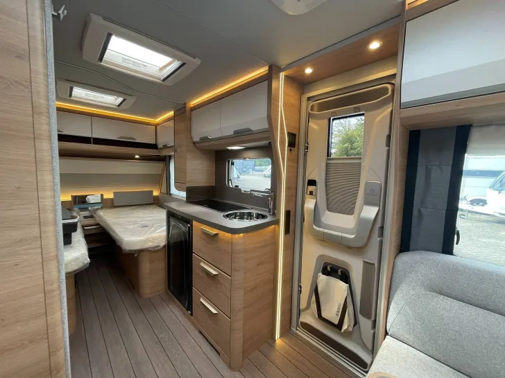 Fahrzeugbild Knaus Südwind 460 EU Black Selection +ABVERKAUF+ #15