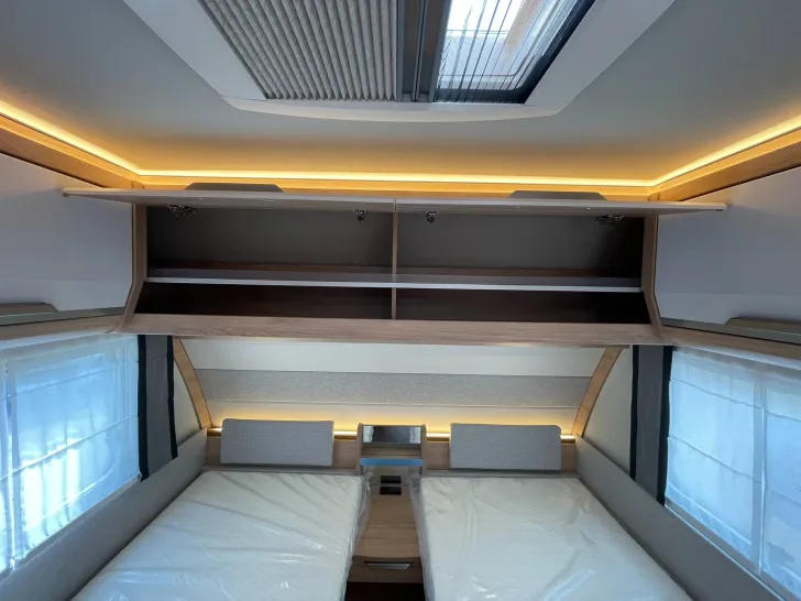 Fahrzeugbild Knaus Südwind 460 EU Black Selection +ABVERKAUF+ #28