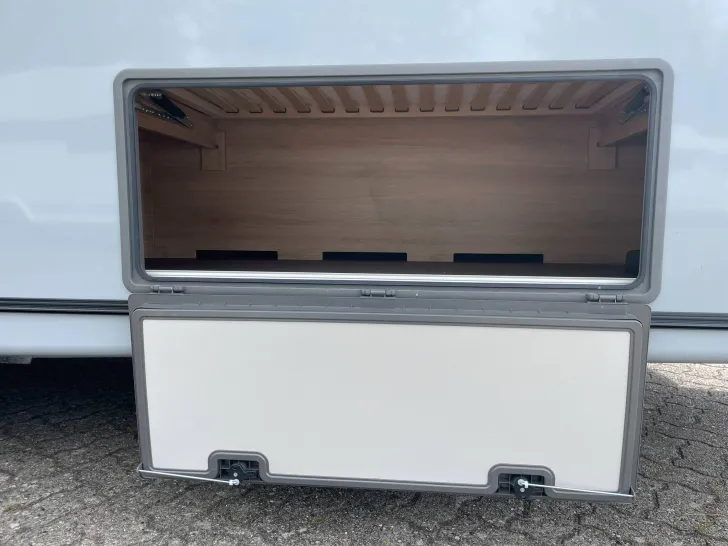 Fahrzeugbild Knaus Südwind 460 EU Black Selection +ABVERKAUF+ #45