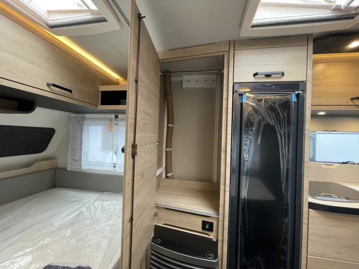 Fahrzeugbild Weinsberg CaraOne 480 QDK +ABVERKAUF+ #33